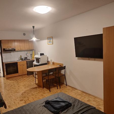 Apartma Luka With Private Parking Izola Bagian luar foto