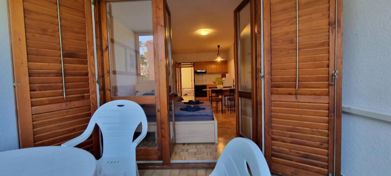 Apartma Luka With Private Parking Apartment Izola Bagian luar foto