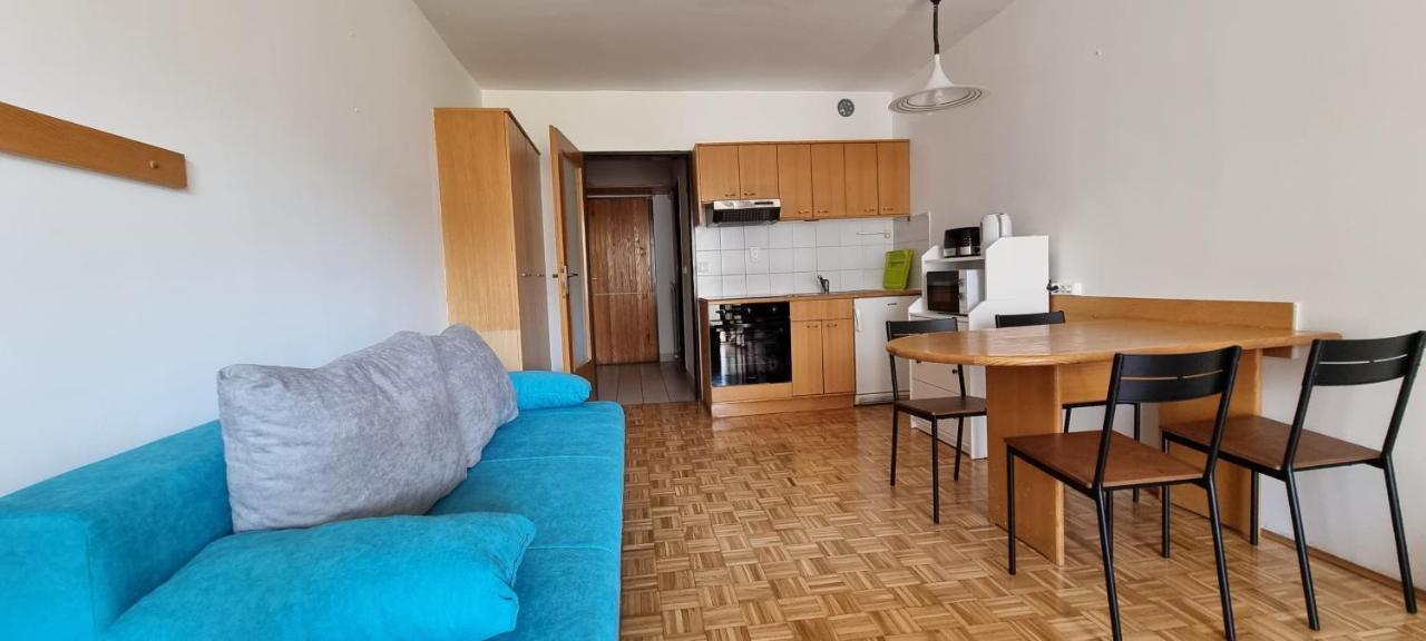 Apartma Luka With Private Parking Apartment Izola Bagian luar foto